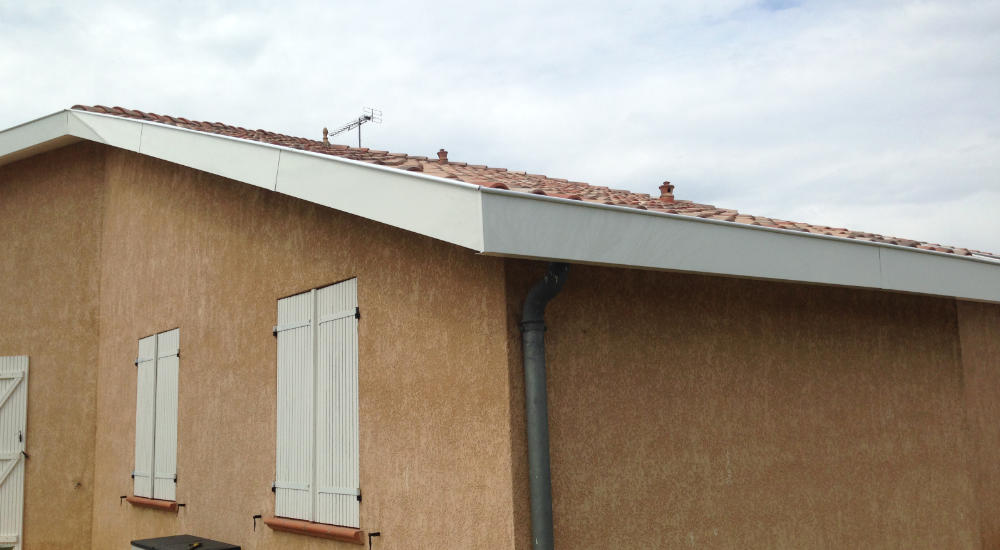 Habillage d'avant toit, planche de rive sur Toulouse (31), le Tarn, le Gers et l'Ariege | ALU SERVICE.